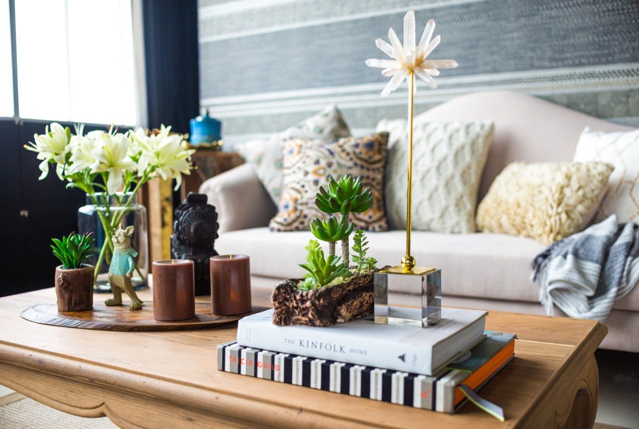 Country-Chic Style Living Room Design With A Muted Colour Palette & Rustic Accessories - Beautiful Homes