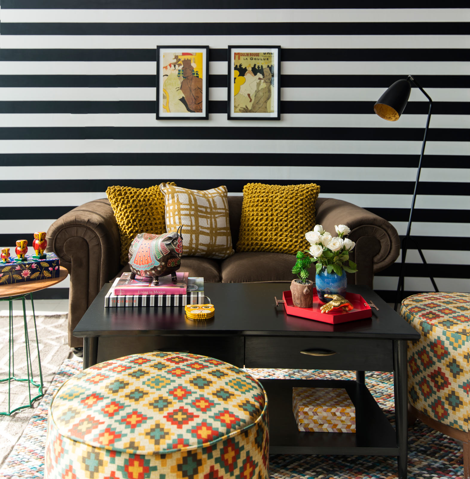 Compact Living Room Design Ideas With Several Patterns, Colours & Textures - Beautiful Homes