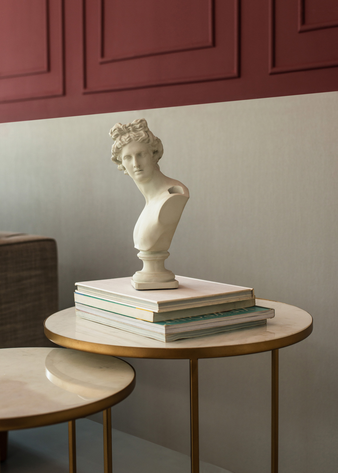 Torso sculpture for living room interiors - Beautiful Homes