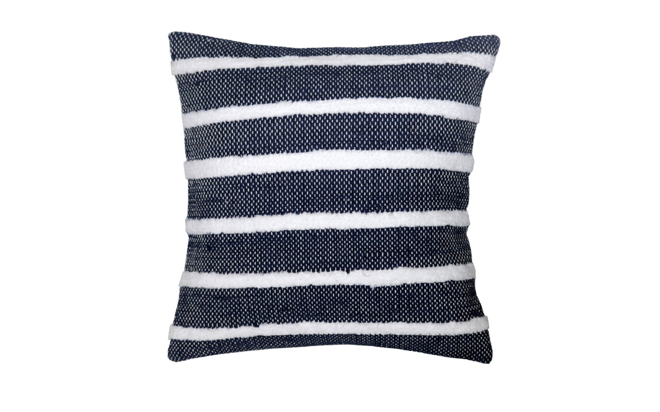 A Cushion for Winter – Beautiful Homes