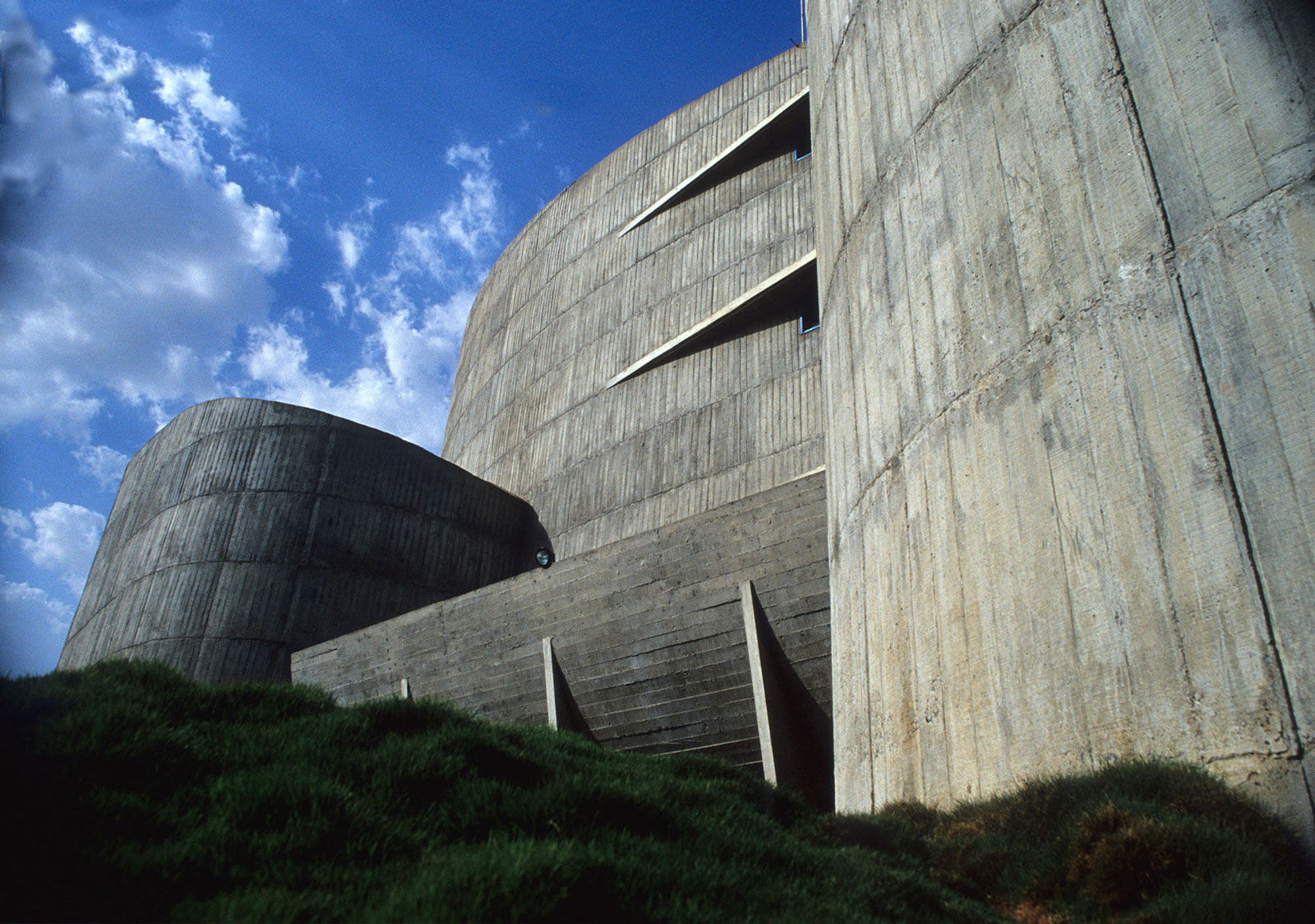 A residence designed by Matharoo Associates - Beautiful Homes