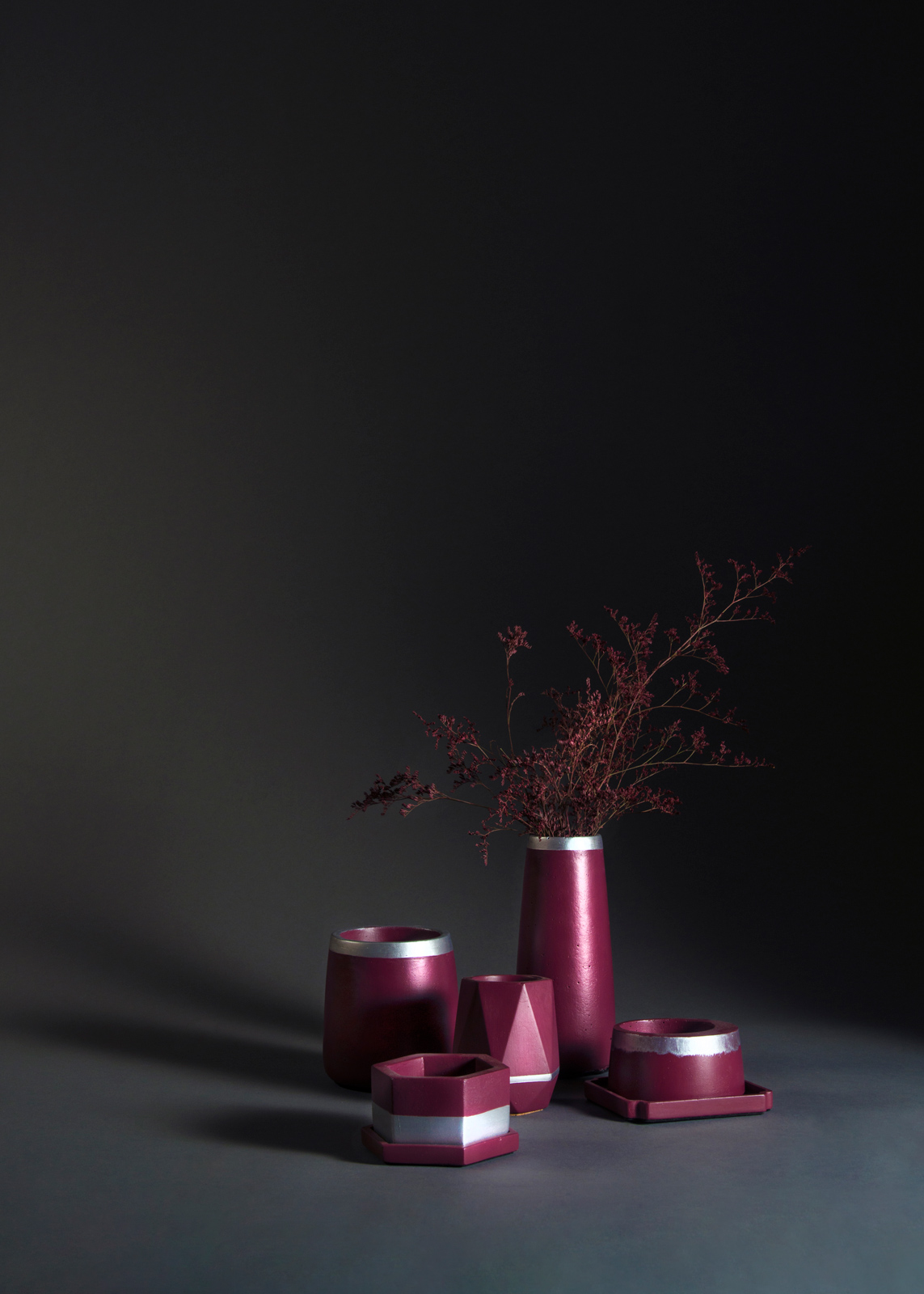 plum coloured vase, planter, penstand