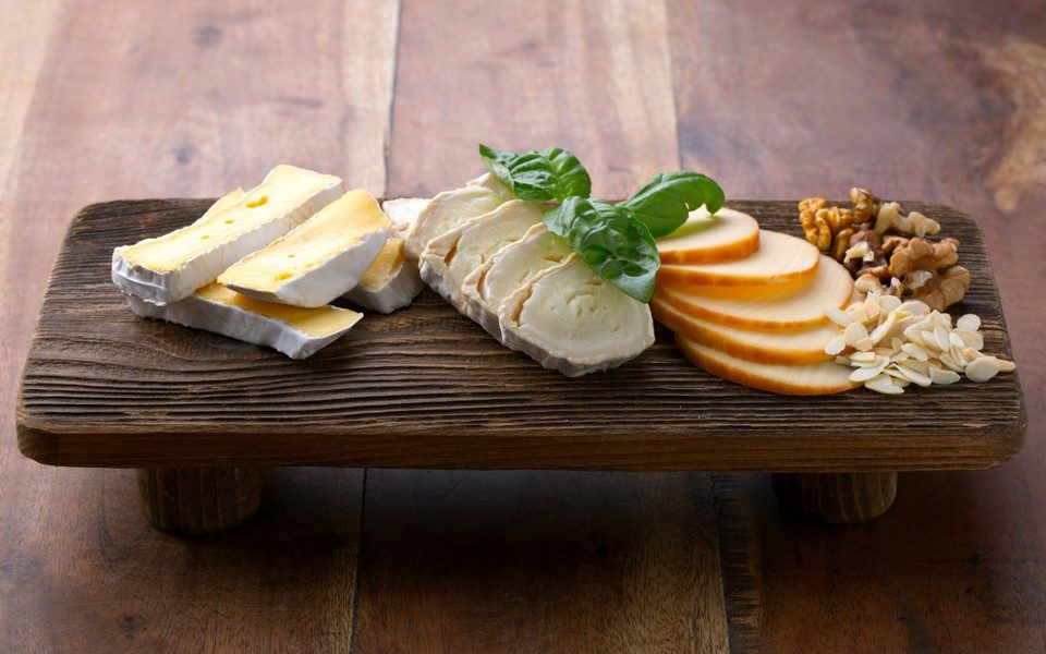 The ultimate cheese platter - Beautiful Homes