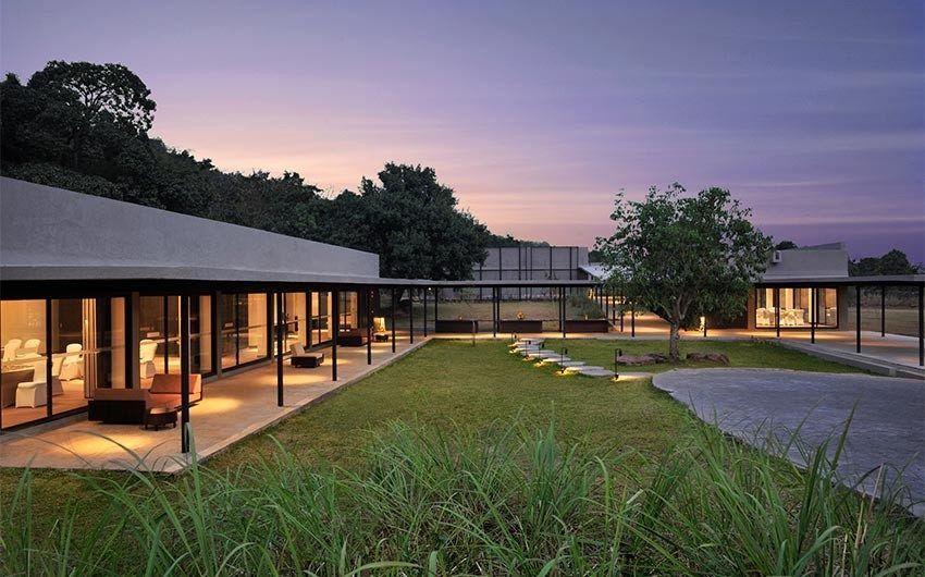 6 yoga retreats in India