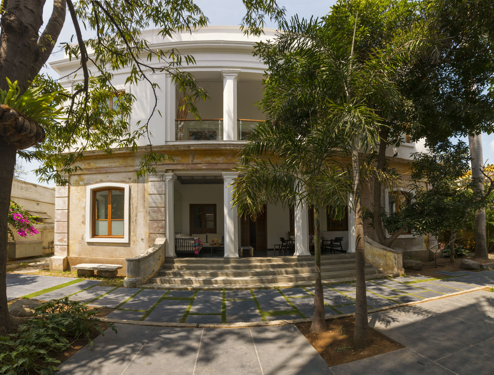 a french manor in Pondicherry