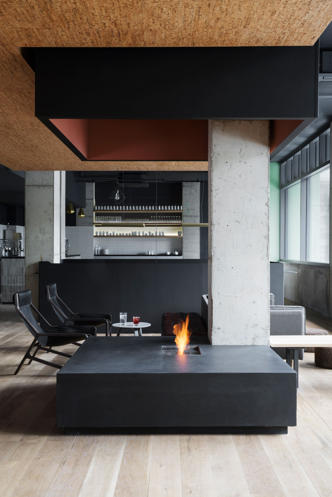 A fireplace cafe at the Boro Hotel in New York – Beautiful Homes
