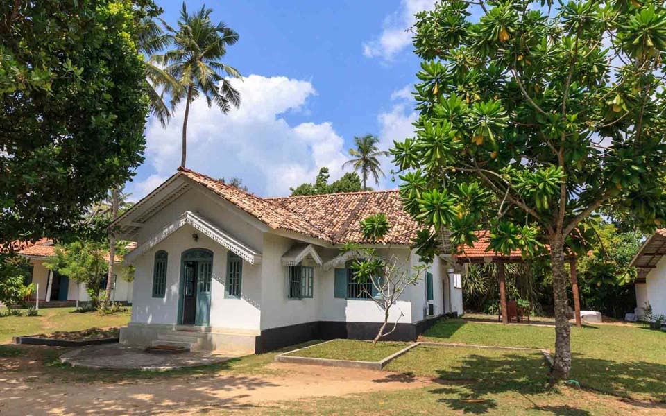 The Exteriors of Cafe Ceylon, Sri Lanka - Beautiful Homes