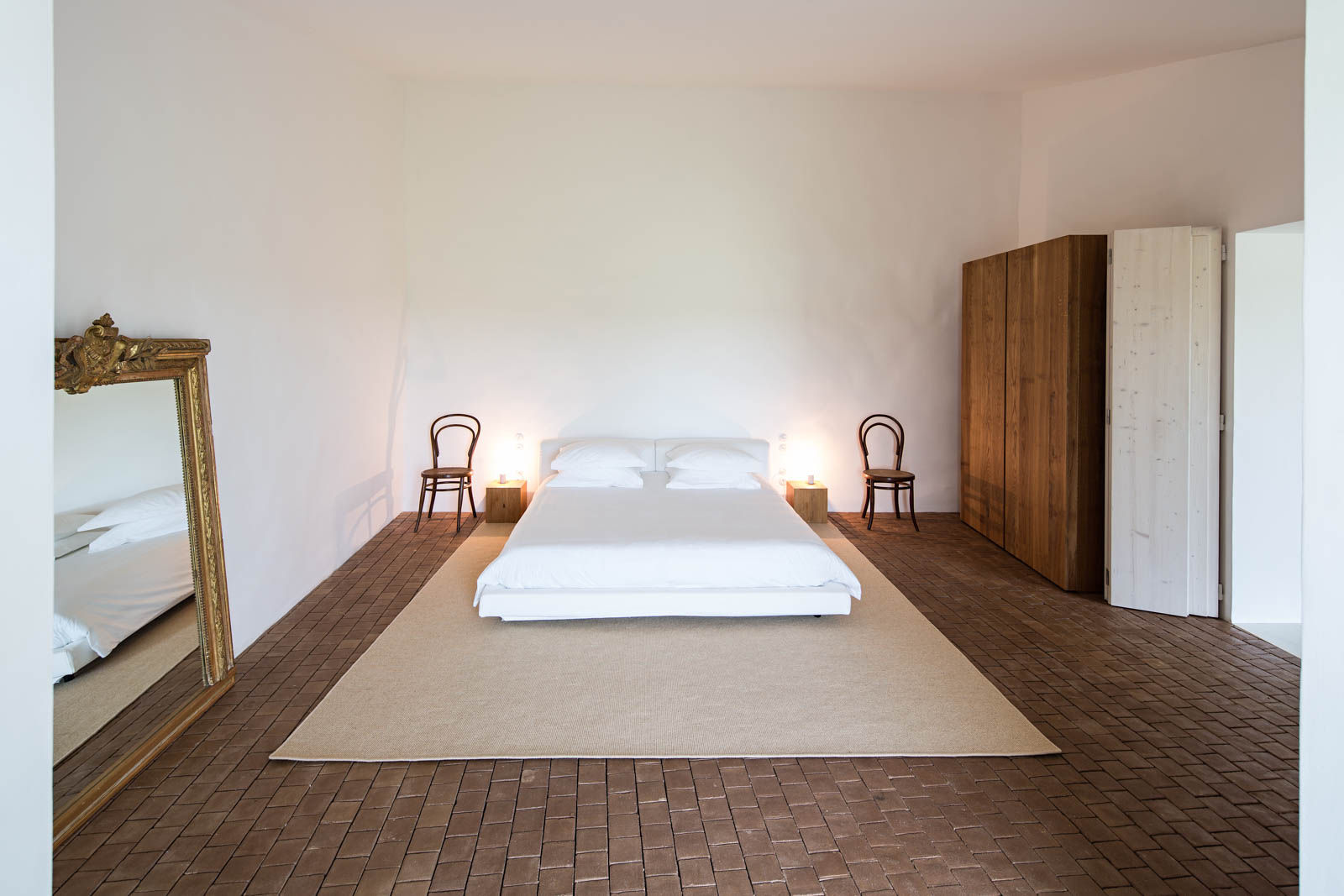 A view of the bedroom suite at Casa Na Tempo – Beautiful Homes