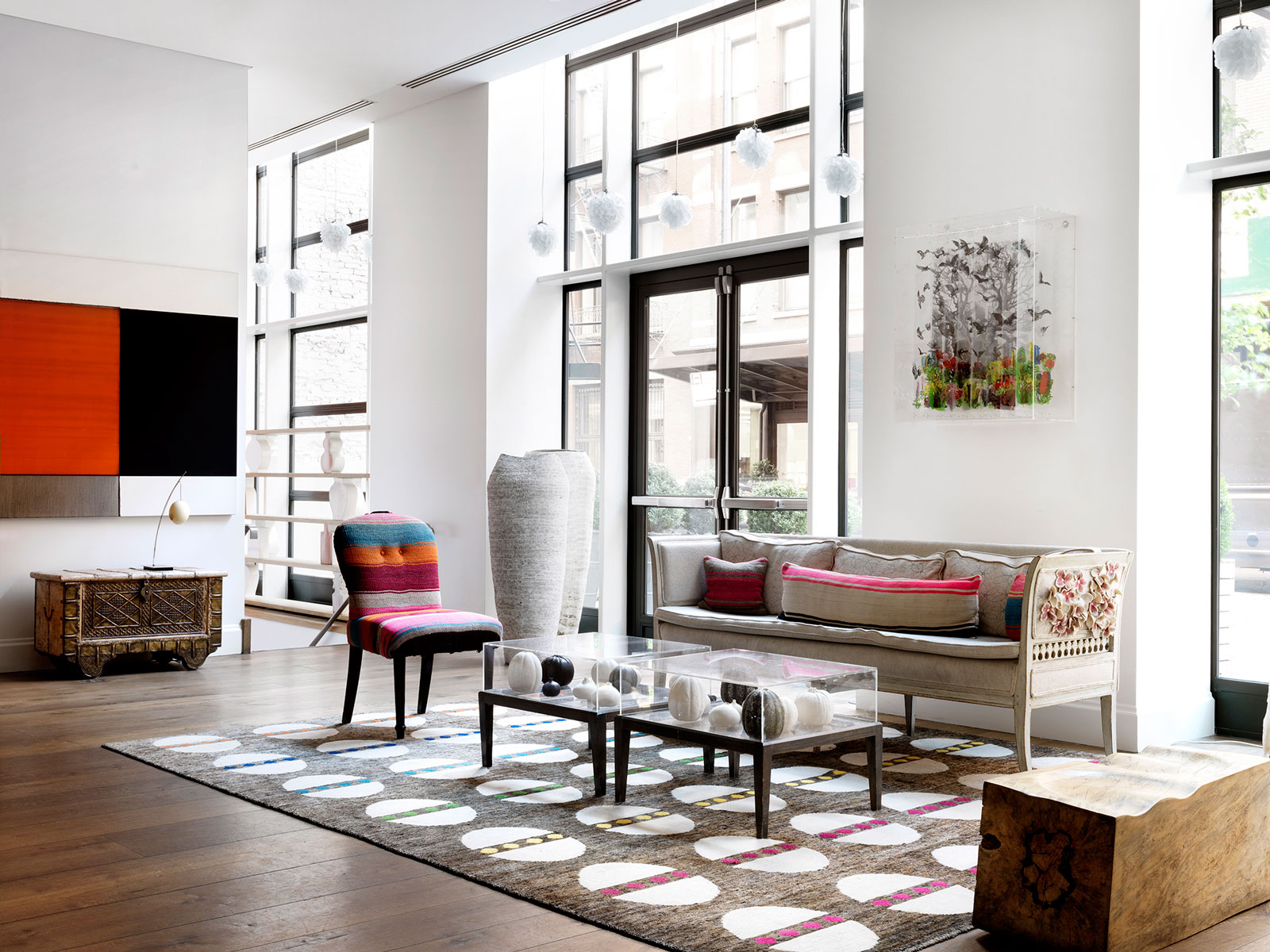 This section of the eclectic lobby on the ground floor at the Crosby Street hotel in New York – Beautiful Homes