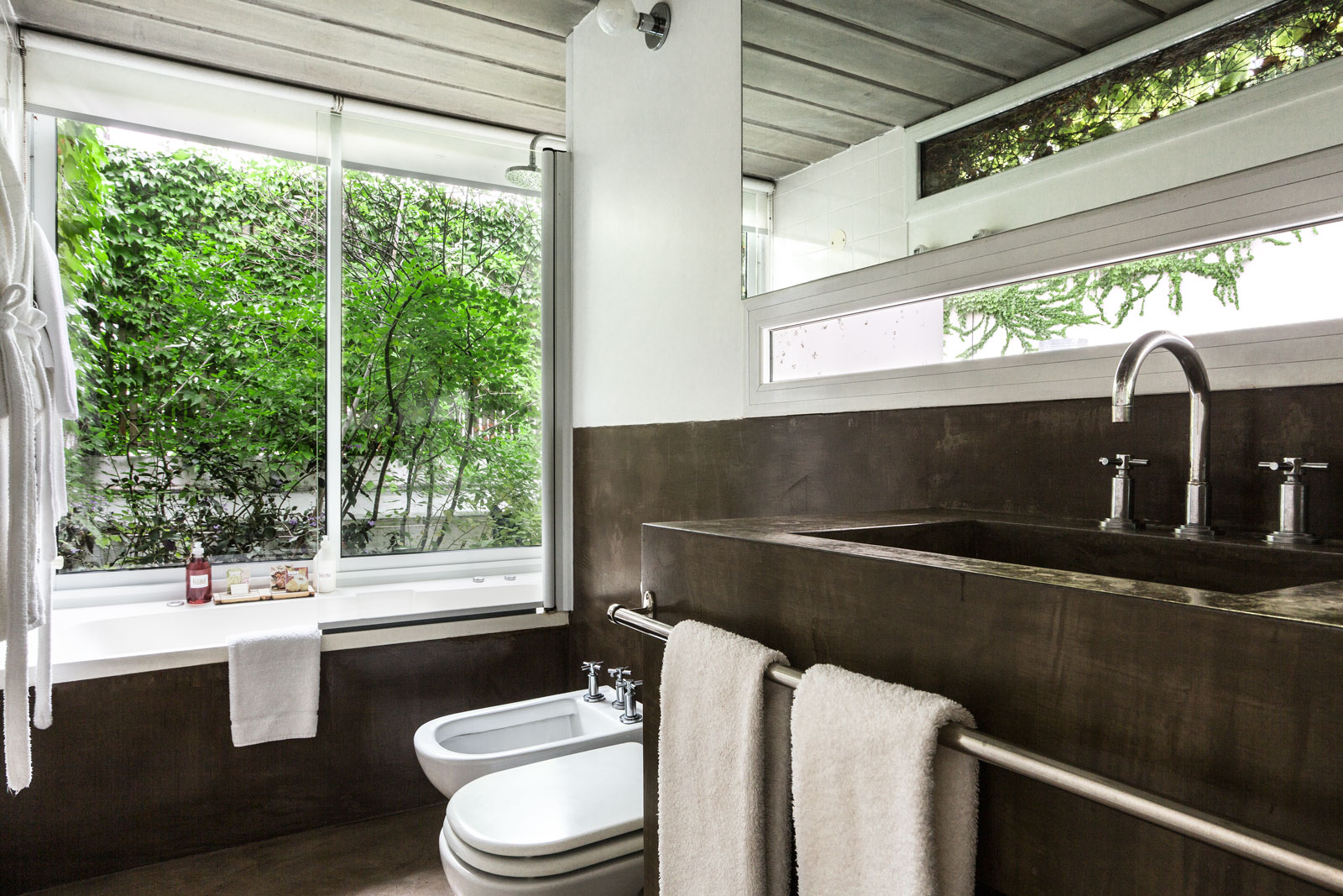 A minimalist bathroom – Beautiful Homes