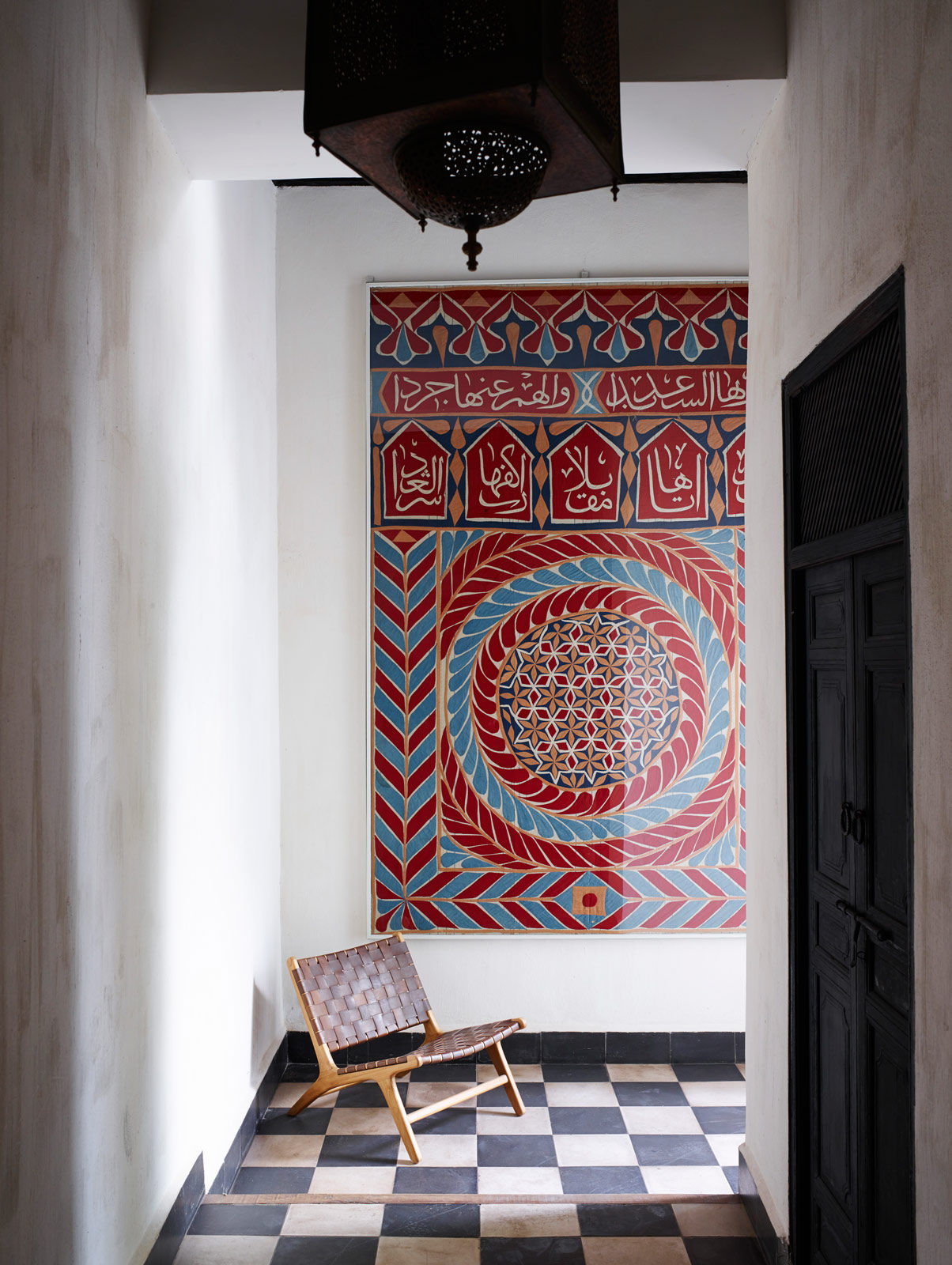 Rugs can also be used as artworks on the walls - Beautiful Homes