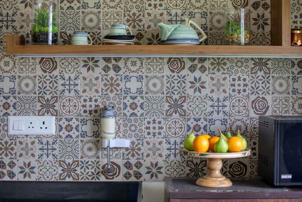 Patterned backsplash
