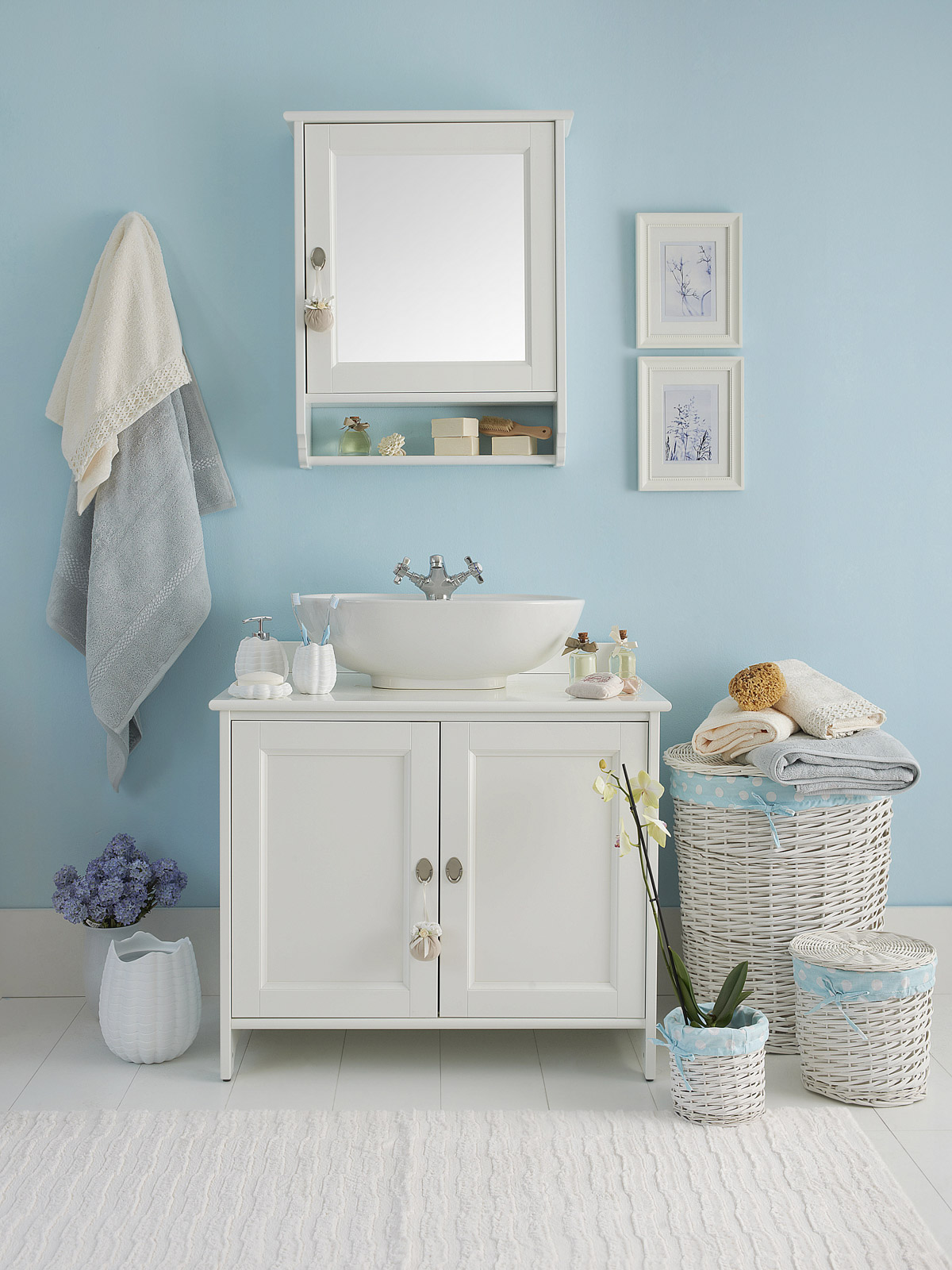 Essential Storage in the Bathroom - Beautiful Homes
