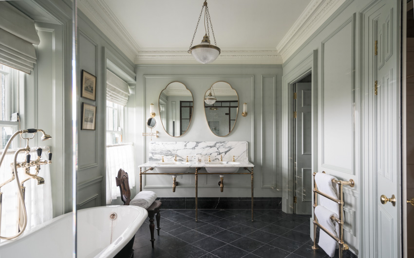 8 Tips for Cleaning Luxury Toilets
