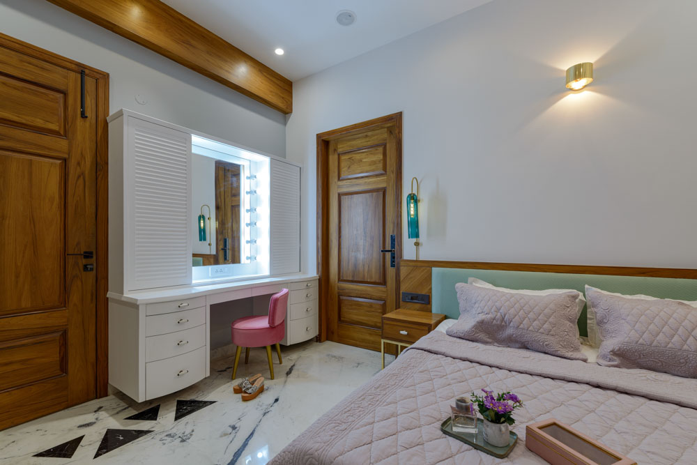 Glamorous girls dressing table in white with drawers and mirror with lights for bedroom  - Beautiful Homes