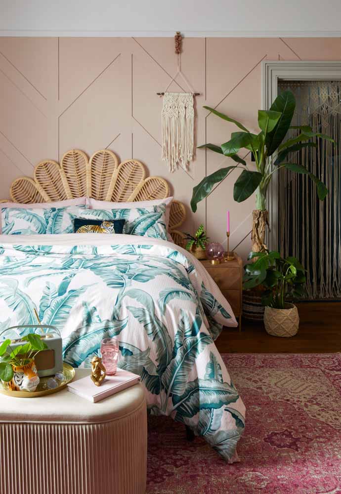 Bedroom wall decor interiors with tropical summer vibes & floral designs - Beautiful Homes