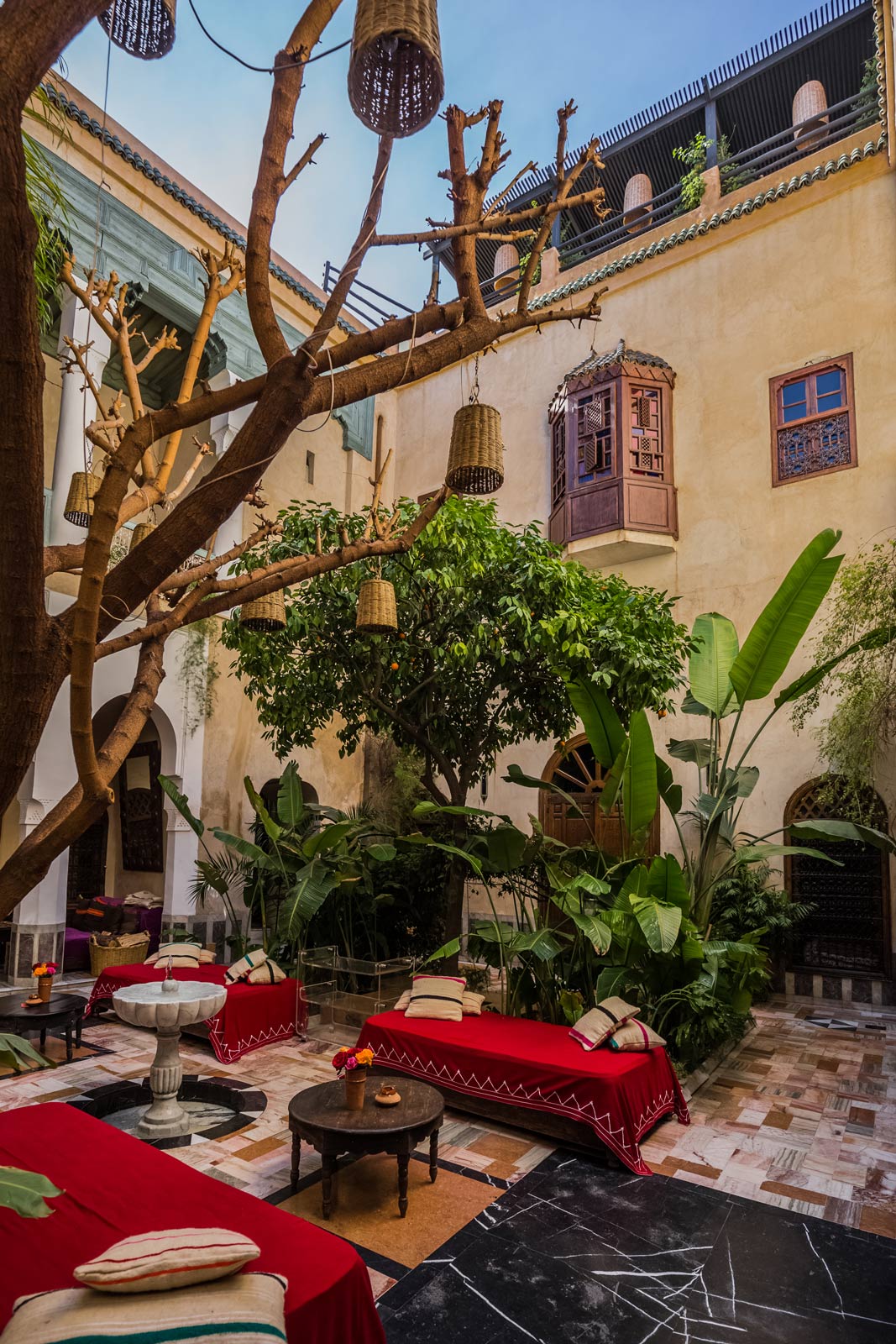 The good old diwan into good use by bringing it to the fore - Beautiful Homes