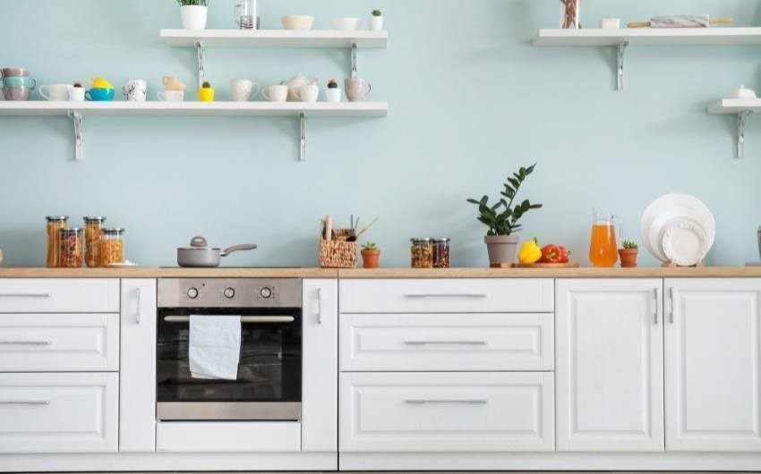 Kitchen design without upper cabinets but shelves for storage - Beautiful Homes