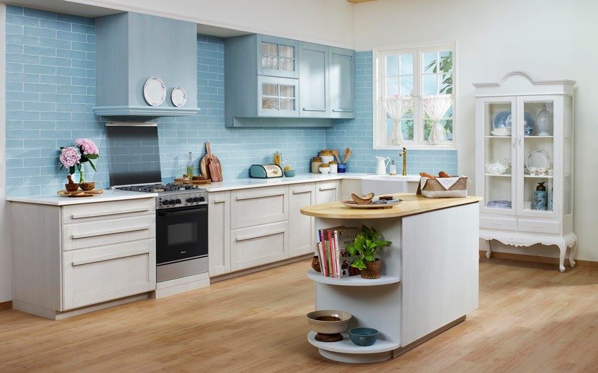 Blue and white Victorian themed modular kitchen - Beautiful Homes