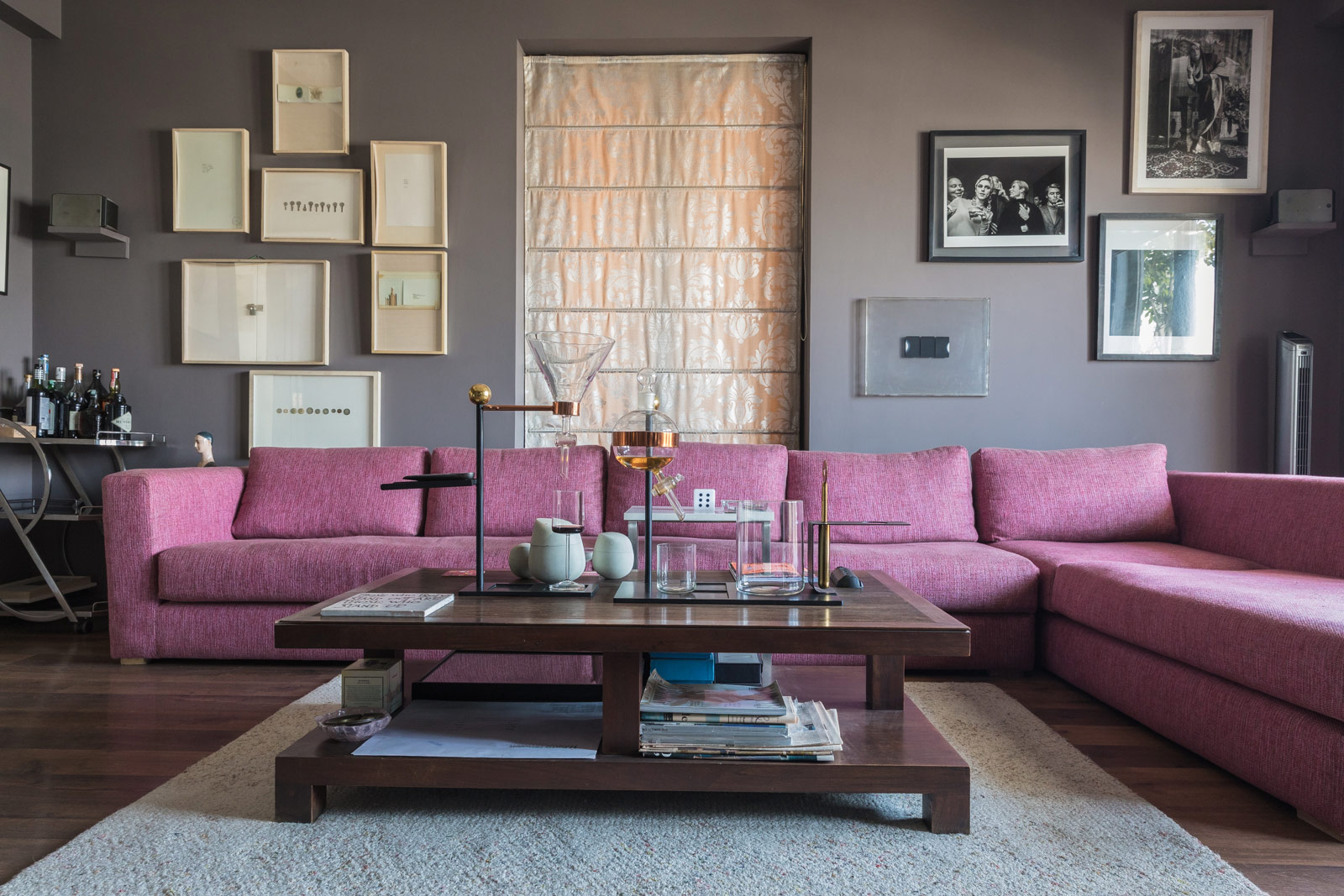 Modern Living Room Design in Light Grey & L shaped Sofa - Beautiful Homes