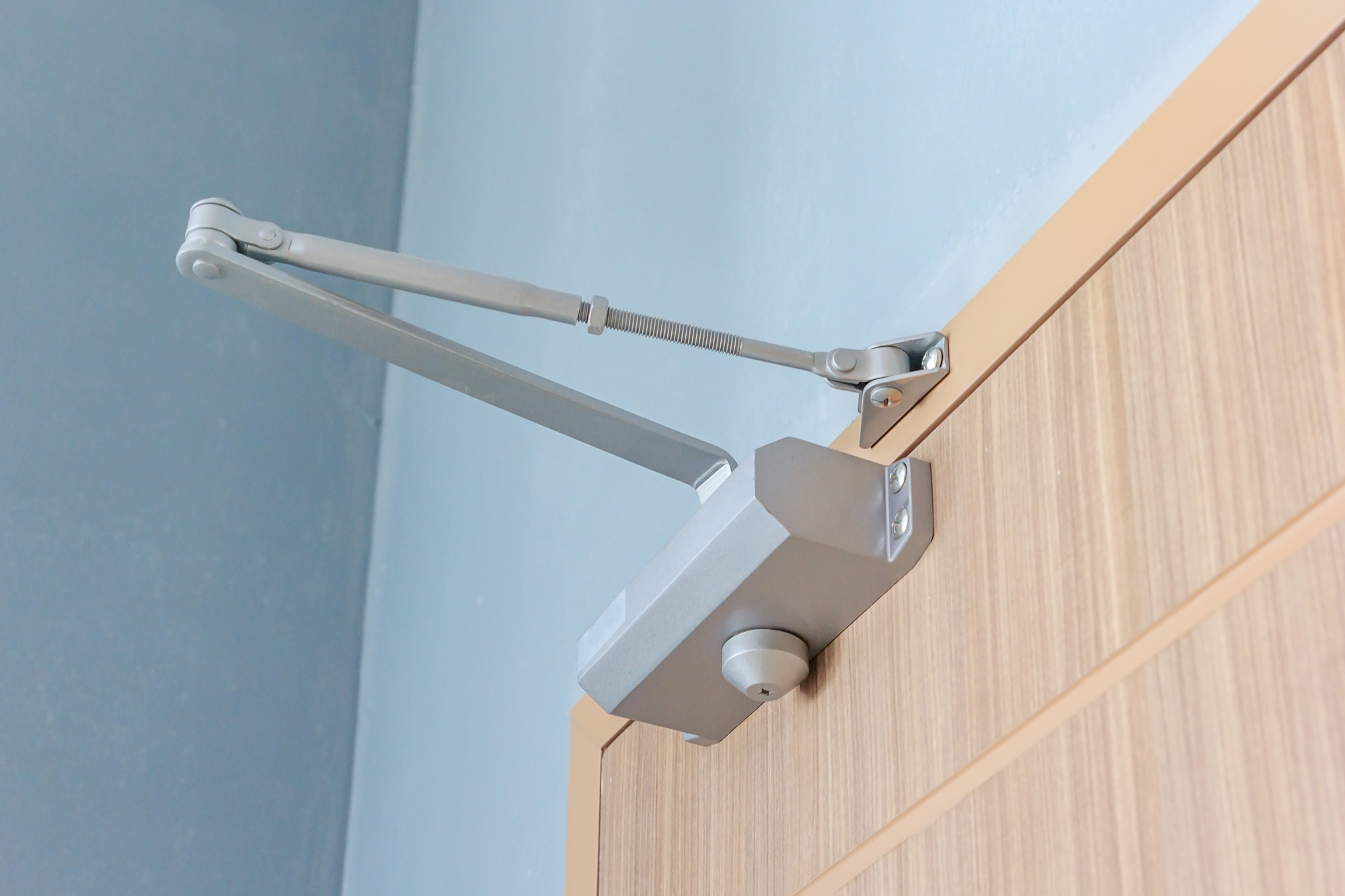 Door Closers For Safe Living Room Design - Beautiful Homes