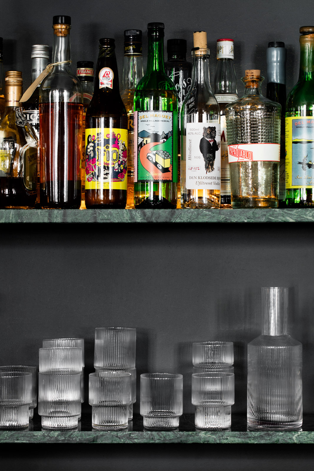 For starters invent is few basic types of glasses in your living room - Beautiful Homes