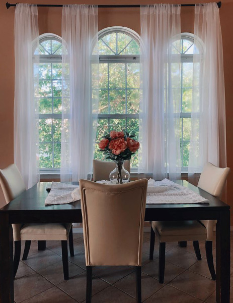 Outside window arch design for dining room - Beautiful Homes