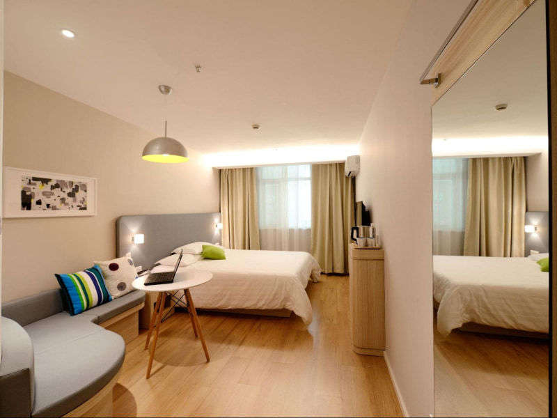 Add rectangular mirror to make your room look more spacious - Beautiful Homes