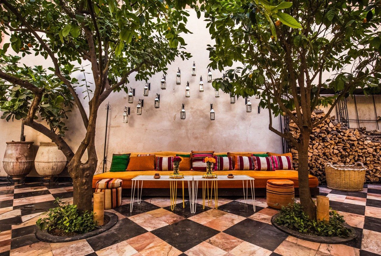 Orange Courtyard - Beautiful Homes