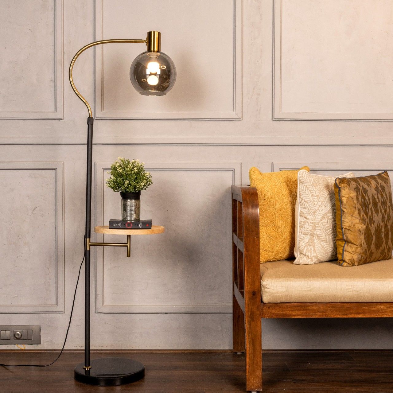 Jet Lag (Black) Marble Floor Lamp