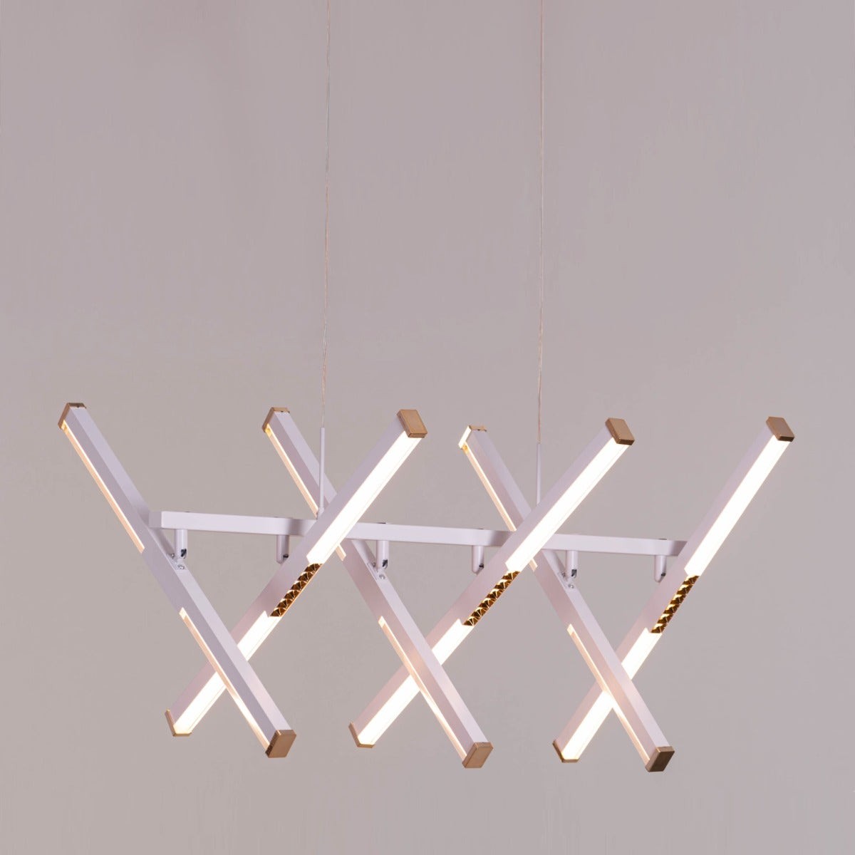Speak Now (Medium, White, Dimmable LED with Remote Control) Chandelier