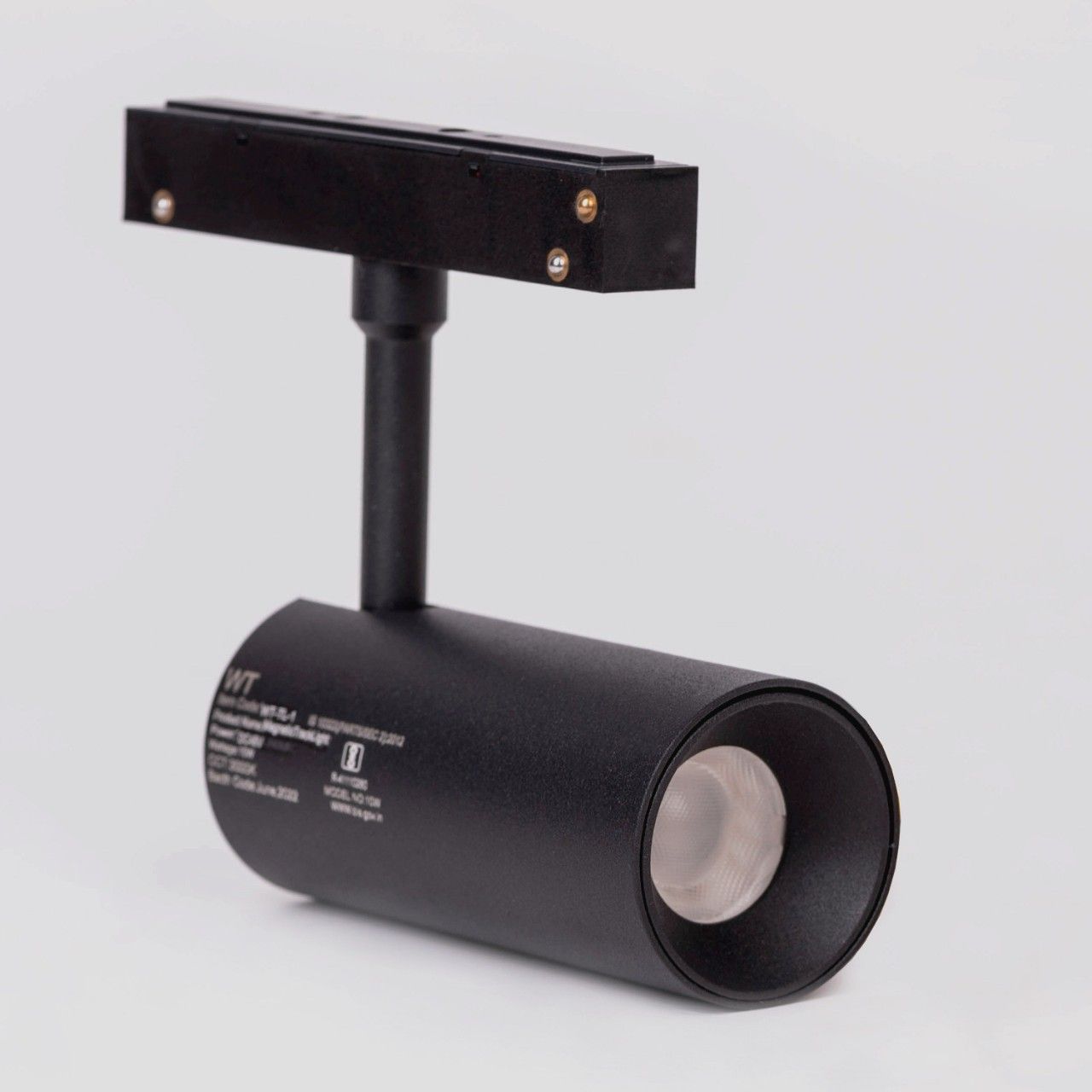 Miranda Pro- 15W Black (3000K) Magnetic Spotlight (ML01-10070)