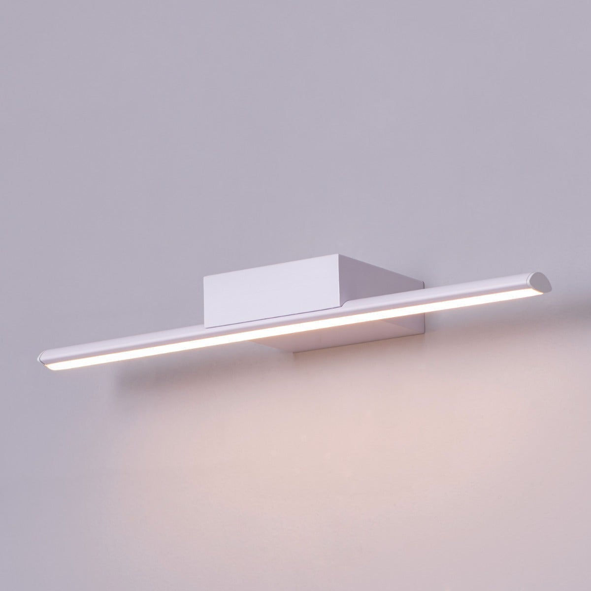 Streamline (Small, White, Built-In LED) Vanity Light
